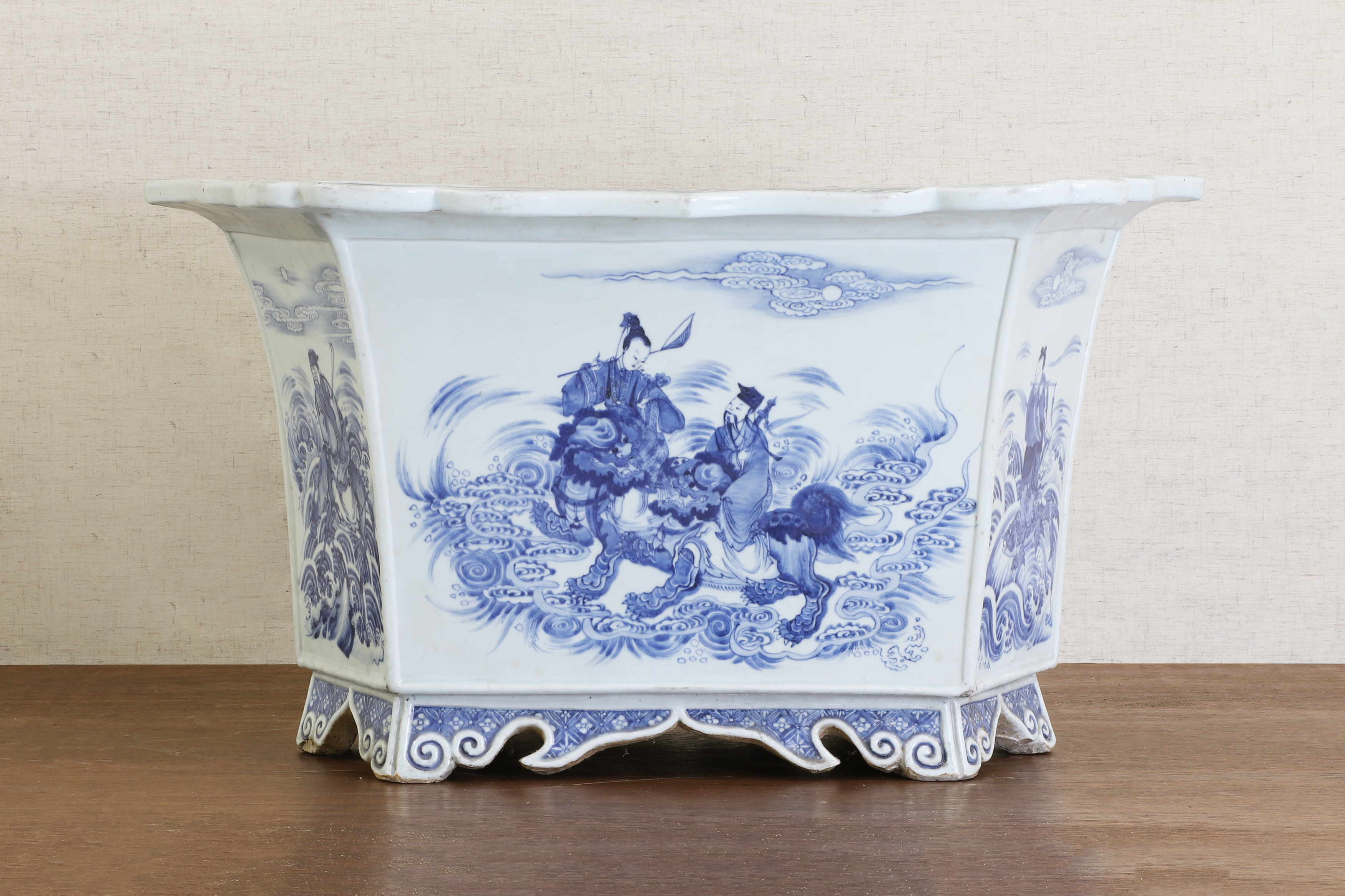 A Chinese blue and white jardinière (£126,100)