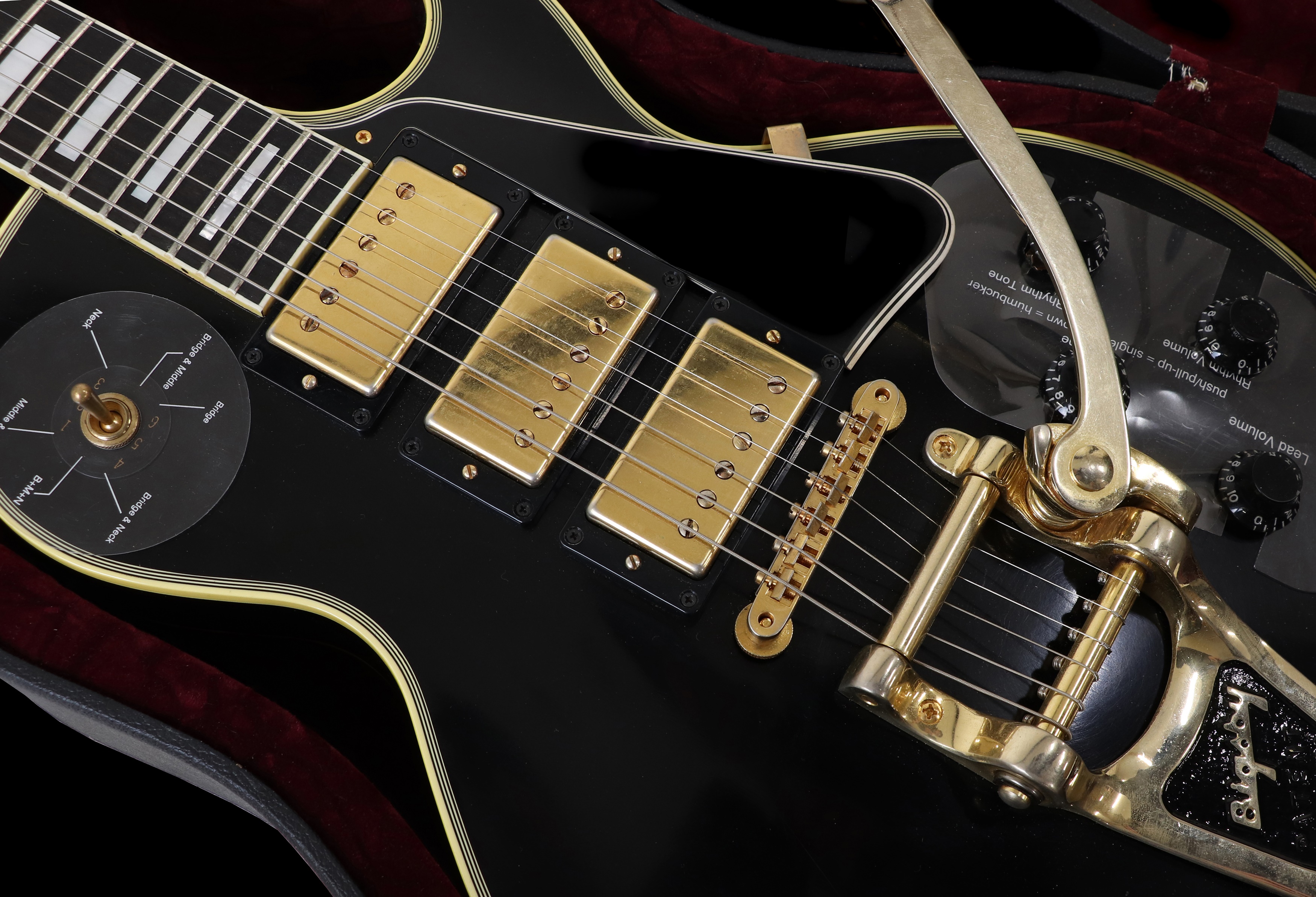 2008 Gibson Custom Shop Jimmy Page 'Black Beauty' (est. £12-18,000)