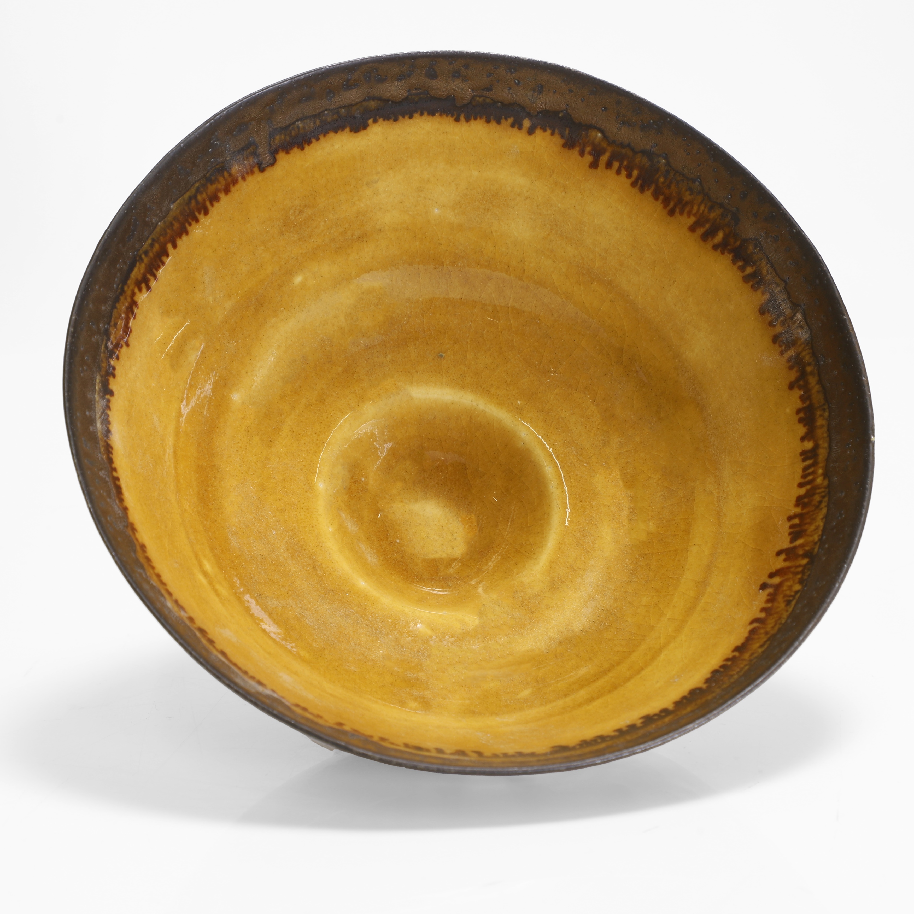 Dame Lucie Rie (Austrian, 1902-1995) a porcelain bowl (£32,500)