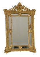 Lot 499 - A giltwood and gesso wall mirror