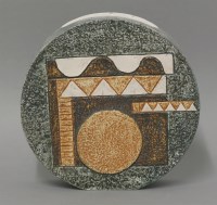 Lot 139 - A Troika pottery wheel vase