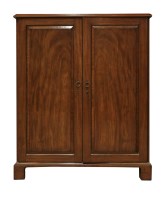 Lot 32 - A George III mahogany cabinet