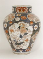 Lot 162 - An Imari vase