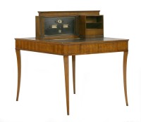 Lot 358 - An unusual clerks'/partners' desk