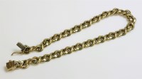 Lot 1028 - A 9ct gold figure of eight link bracelet