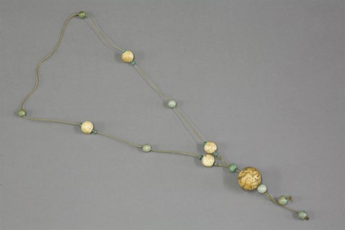 Lot 264 - An unusual Necklace