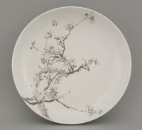 Lot 117 - A porcelain Dish