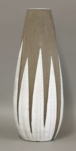 Lot 613 - An Upsala Ekeby 'Paprika' pottery vase