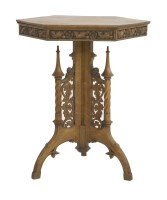 Lot 89 - An oak side table