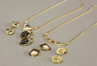 Lot 31 - A gold-plated necklace