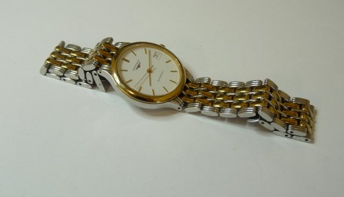 Lot 1080 - A gentleman's bi-colour Longines Flagship automatic bracelet watch