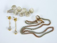 Lot 36 - A pair of Edwardian gold moonstone drop earrings