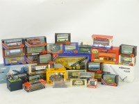 Lot 366 - A collection of mixed modern die-cast models