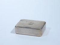 Lot 107 - A silver vesta box