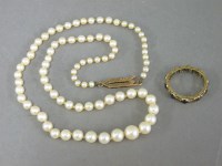 Lot 48 - A single row graduated cultured pearl necklace