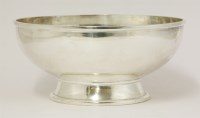 Lot 158 - A silver bowl