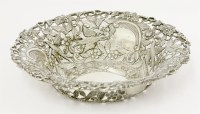 Lot 83 - A silver bowl