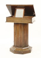 Lot 591 - A Victorian mahogany fluted column pedestal table