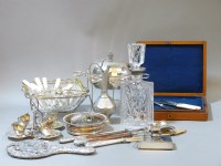 Lot 280 - Silver plated and silver items including