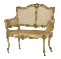 Lot 512 - A French giltwood canapé