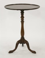 Lot 1511 - An early 19th century mahogany tripod table