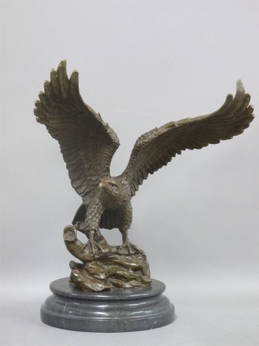 Lot 431 - A reproduction bronze of a bird of prey