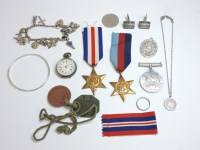 Lot 69 - Assorted silver jewellery