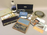 Lot 290 - Various drawing instruments