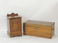 Lot 692 - A mahogany travelling trunk