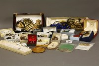Lot 158 - A large collection of assorted costume jewellery