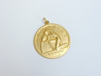 Lot 17 - A 9ct gold Aquariuis zodiac pendant