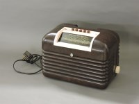 Lot 282 - A Bush bakelite radio