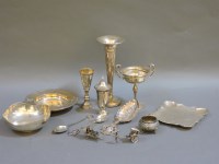 Lot 107 - A quantity of assorted silver