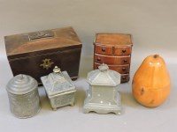 Lot 417 - A pear tea caddy