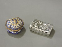 Lot 140 - An enamel and gilt mounted snuff box
