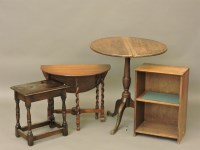 Lot 659 - Various stools