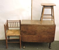 Lot 708 - A Georgian mahogany drop flap table