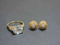 Lot 103 - A 9ct gold single stone aquamarine ring