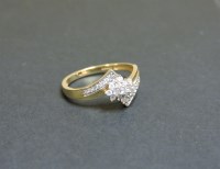 Lot 110 - A 9ct gold diamond cluster ring
