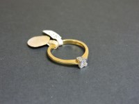 Lot 40 - An 18ct gold single stone princess cut diamond ring