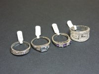 Lot 43 - A 9ct white gold Greek key style band ring