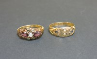 Lot 4 - A Victorian 15ct gold sapphire