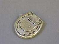 Lot 107 - A silver plated horseshoe shaped novelty vesta