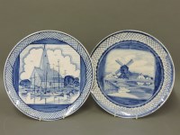 Lot 279 - A pair of Wedgwood plates