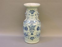 Lot 424 - An early 20th century Chinese baluster vase