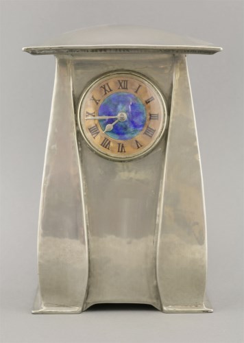 Lot 114 - A Tudric pewter clock