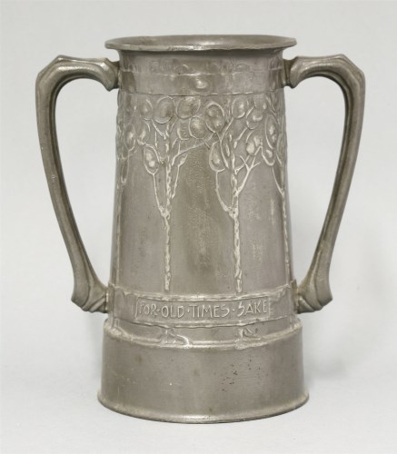 Lot 53 - A Liberty's Tudric pewter loving cup