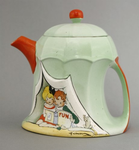 Lot 127 - A Shelley Art Deco nursery teapot and cover