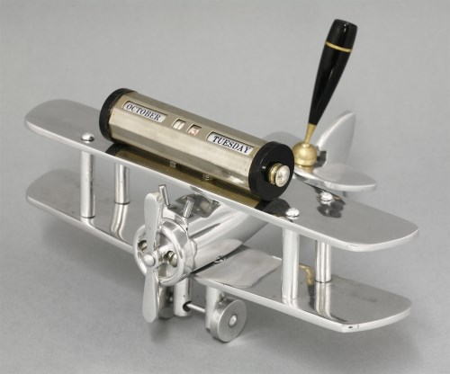 Lot 195 - A chrome desk stand