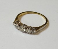 Lot 1 - A graduated five stone diamond ring